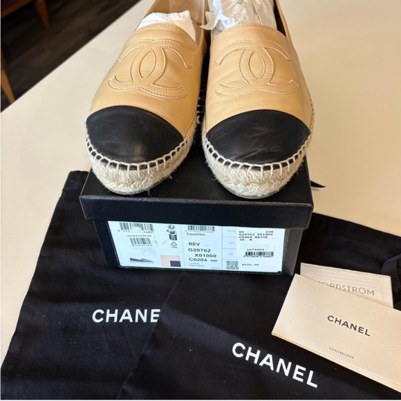 CHANEL Tan and Black Espadrilles - Picture 1 of 5